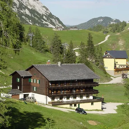 Alpen Arnika & Restaurant Hotel 3*