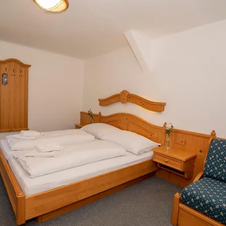 Hotel Alpen Arnika 3*