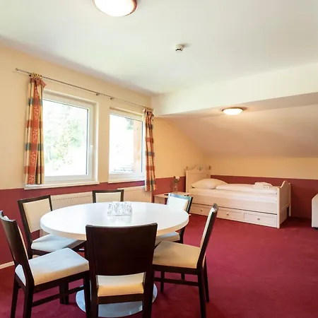 فندق Alpen Arnika Tauplitzalm