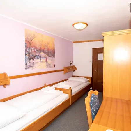 Alpen Arnika & Restaurant 3*