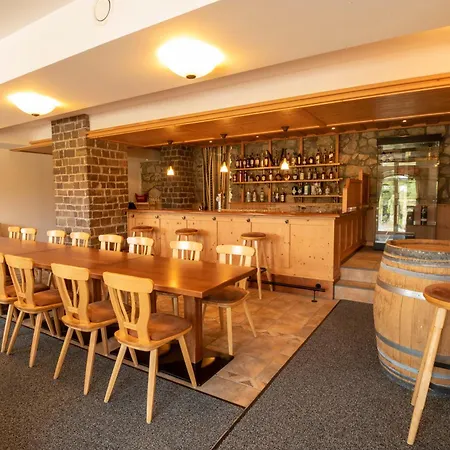 Alpen Arnika & Restaurant 3* Tauplitzalm