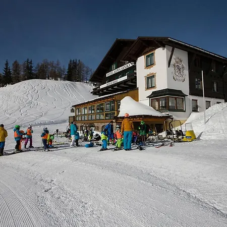 Alpen Arnika & Restaurant Szálloda